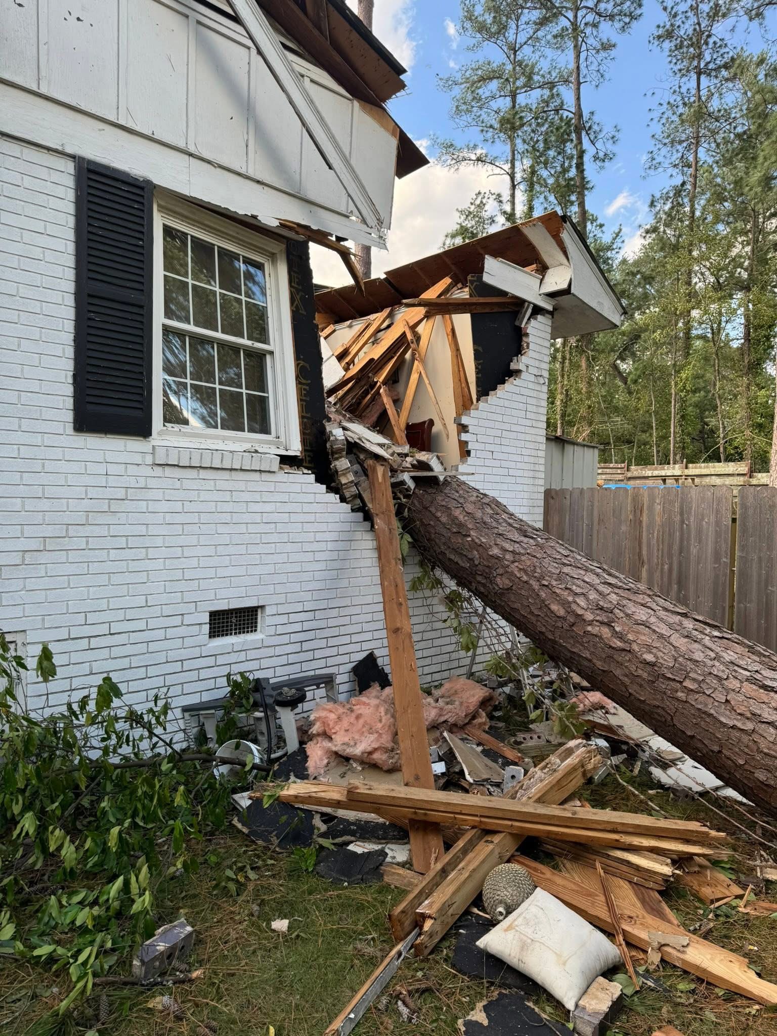 Storm damage to Tennessee home